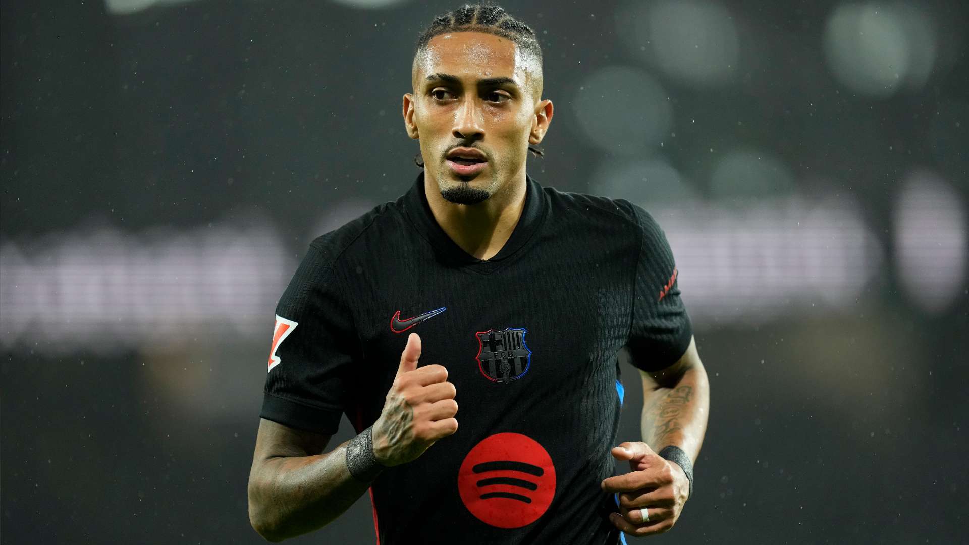 冬窗男足转会市场热潮来袭 支出高达15.7亿美元创历史新高